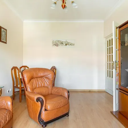 Isabel Dream Ii, 300m From The Train Algueirão