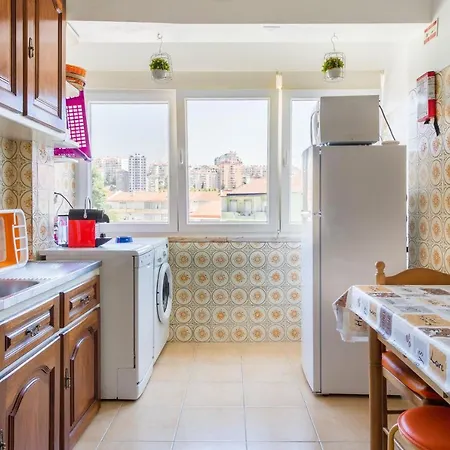 Isabel Dream Ii, 300m From The Train Appartamento *