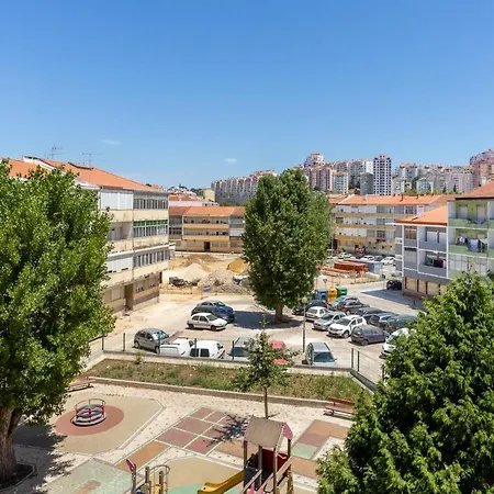 Isabel Dream Ii, 300m From The Train Appartamento