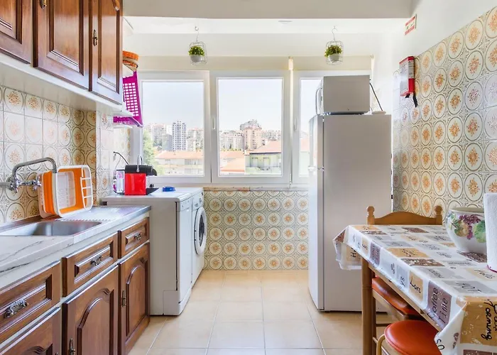 Isabel Dream Ii, 300m From The Train Apartment *