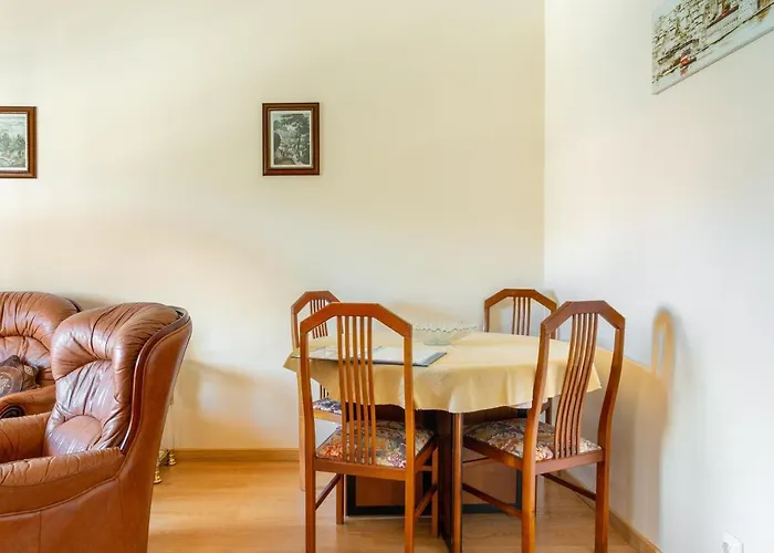 Isabel Dream Ii, 300m From The Train Apartment *