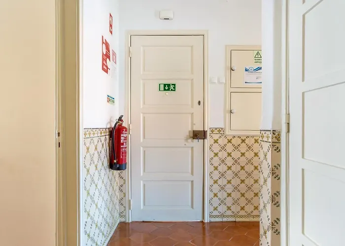 Isabel Dream Ii, 300m From The Train